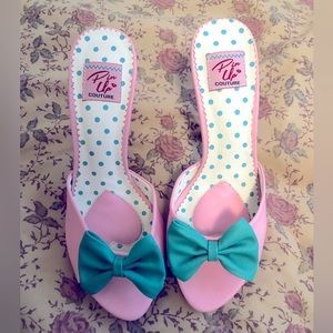 Pin Up Couture heels. Bubblegum pink with mint green bow